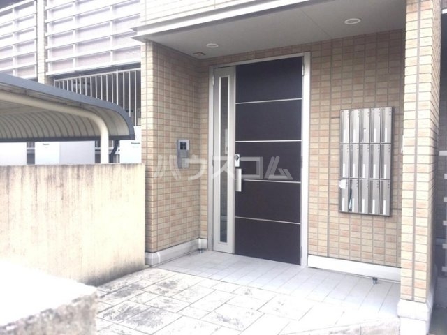 13/20 エントランス