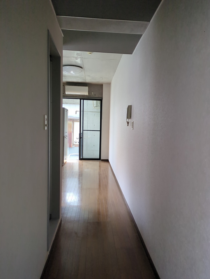 20/20 エントランス