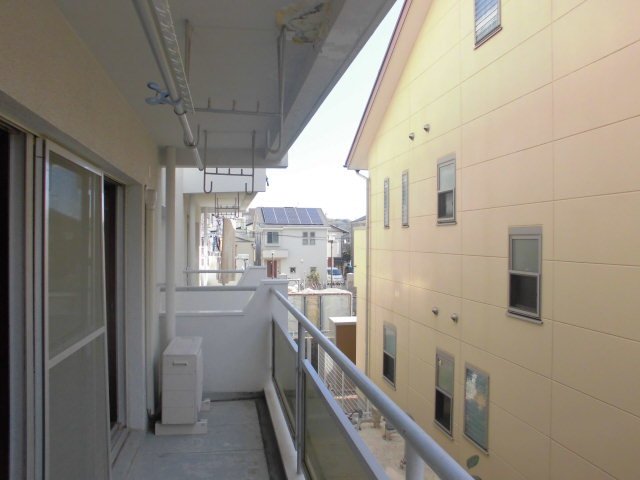 22/22 エントランス