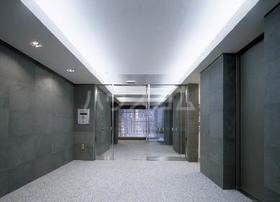 22/30 エントランス