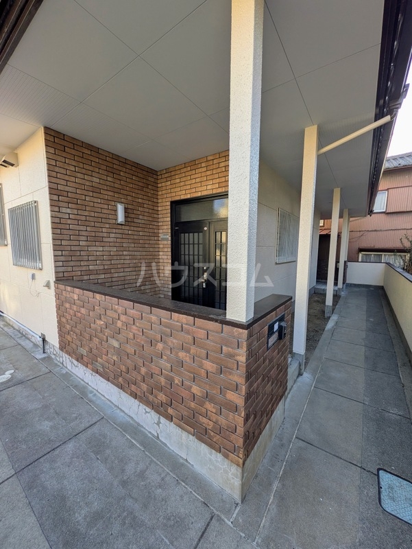 3/8 エントランス