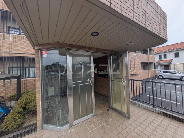 3/7 エントランス