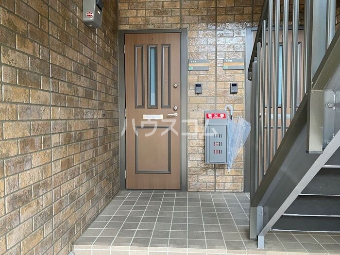 18/26 エントランス