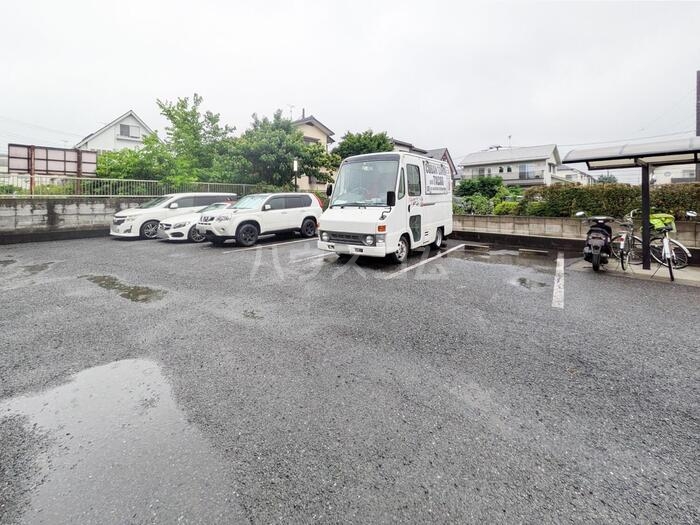 15/18 駐車場