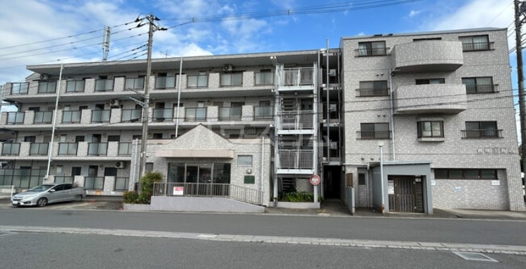 14/16 エントランス