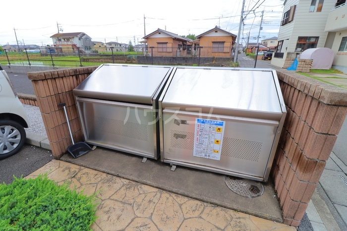 13/23 エントランス