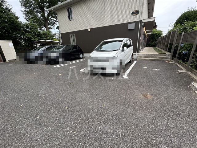 22/29 駐車場