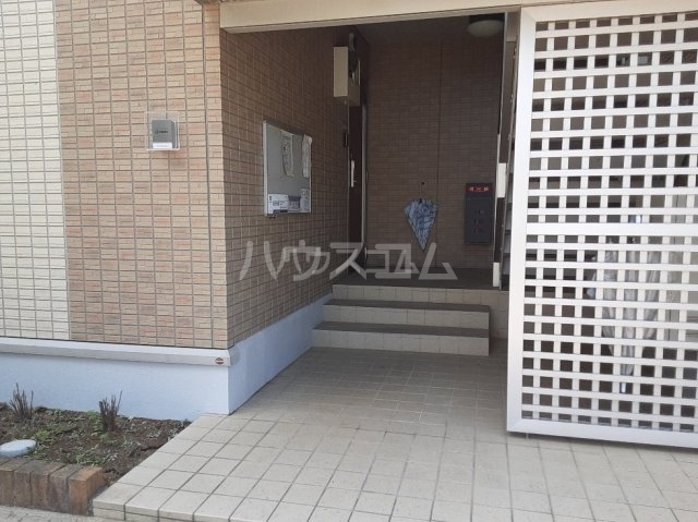 15/22 エントランス