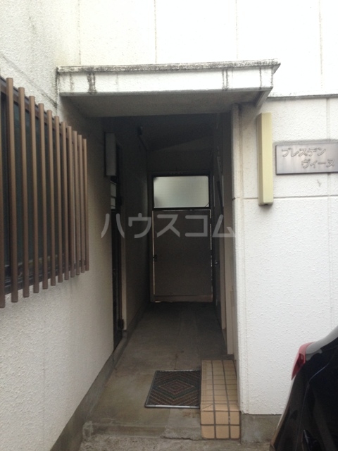 20/20 エントランス