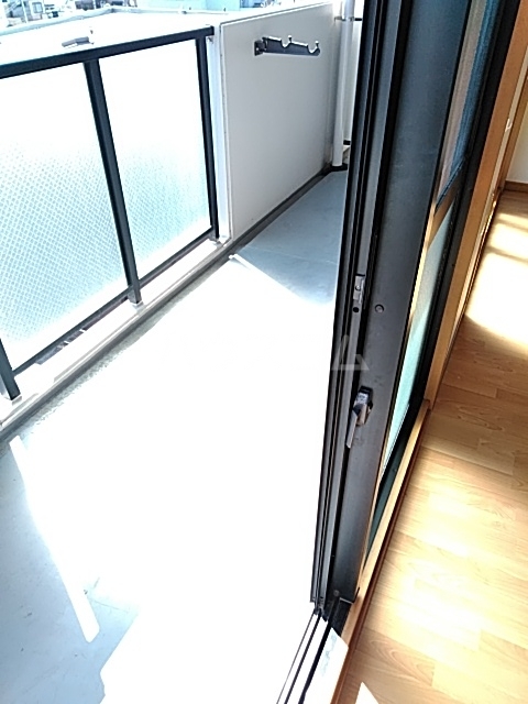 19/30 バルコニー