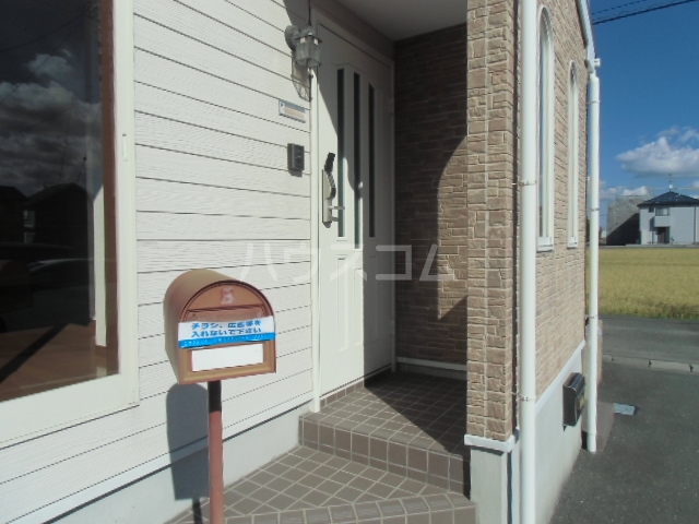 14/20 エントランス