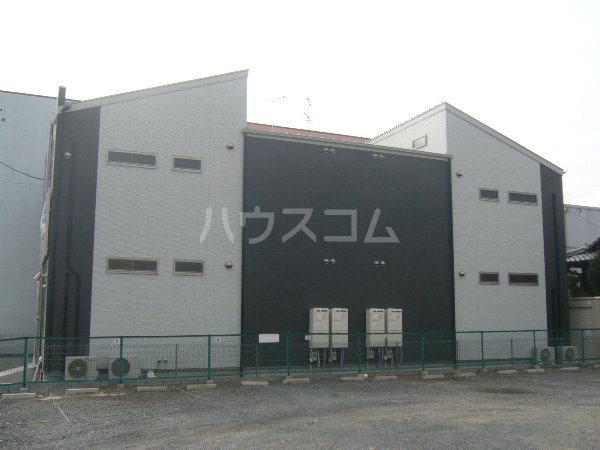 22/30 エントランス