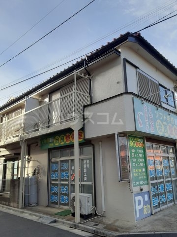 21/22 エントランス