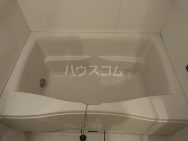 13/30 浴室