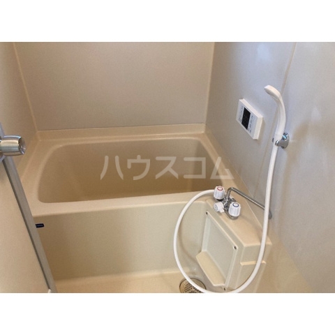 13/26 浴室