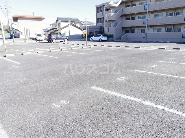 22/30 駐車場