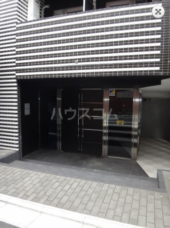 29/30 エントランス