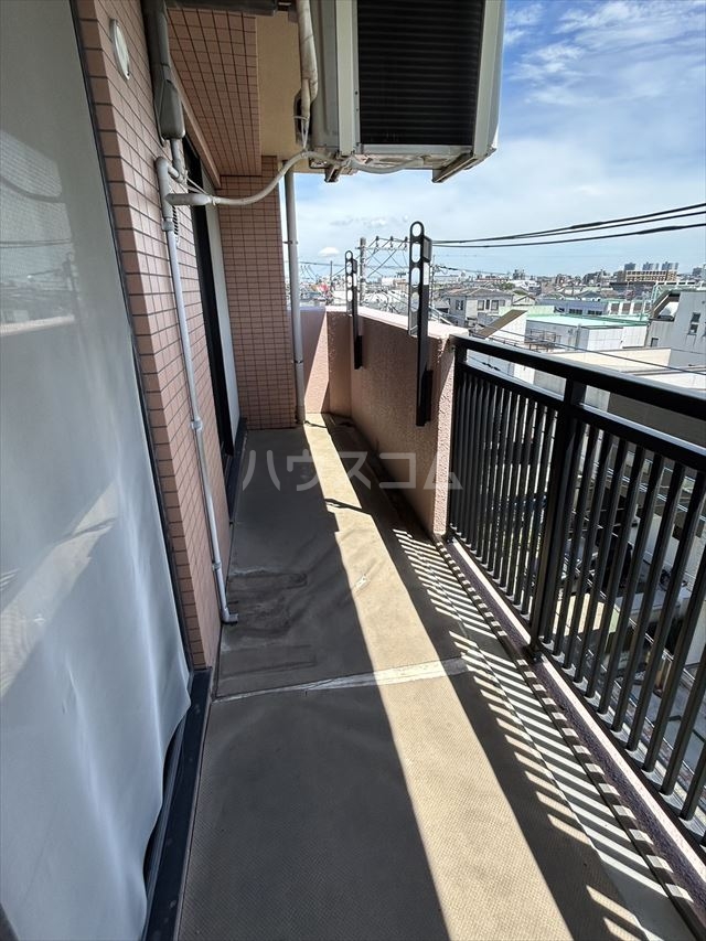 20/30 バルコニー