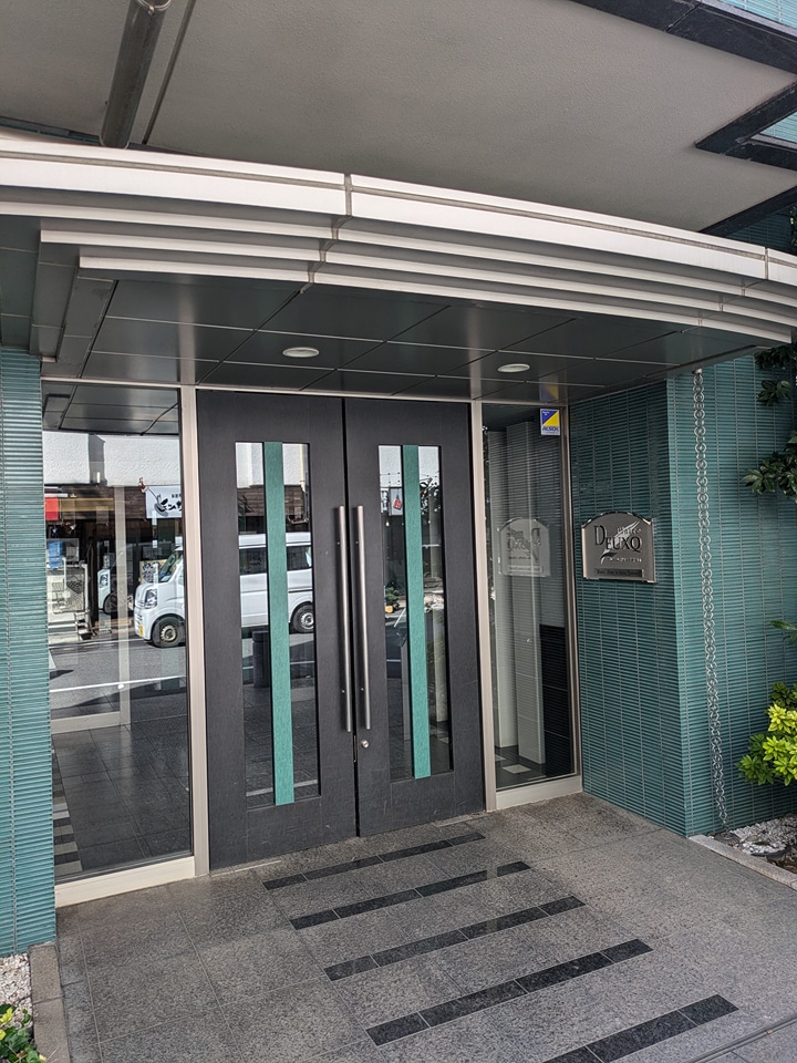 18/30 エントランス