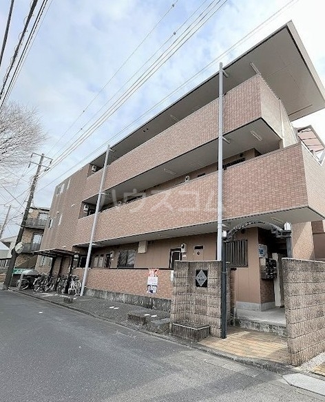 14/20 エントランス