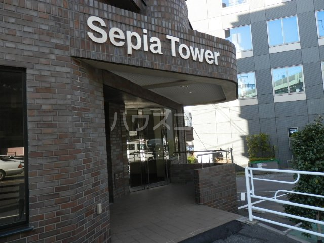 19/25 エントランス