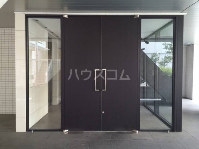 14/20 エントランス