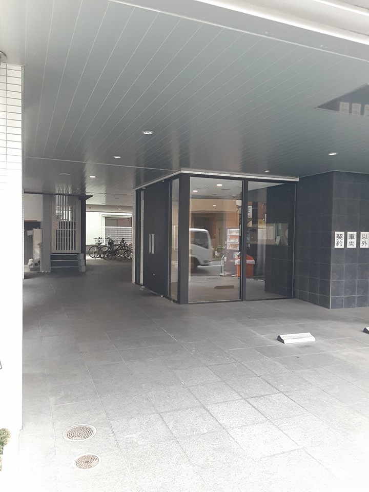 29/30 エントランス