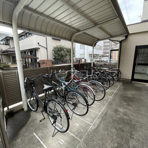 17/22 エントランス