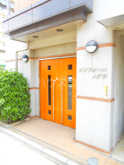 29/30 エントランス