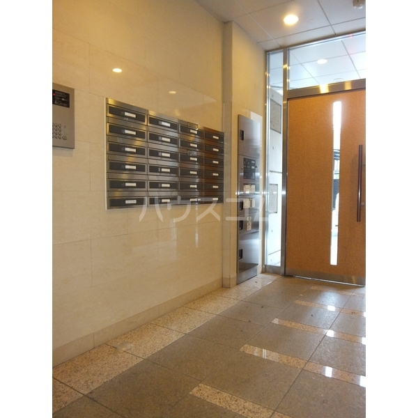 13/20 エントランス