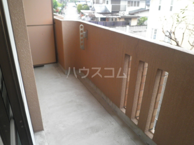 13/23 バルコニー