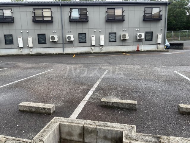 14/21 駐車場