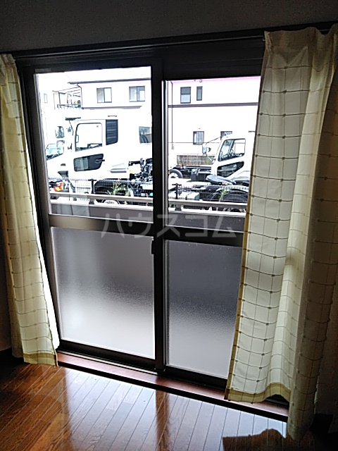 18/25 バルコニー