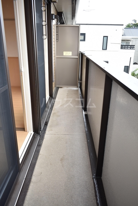 25/30 バルコニー