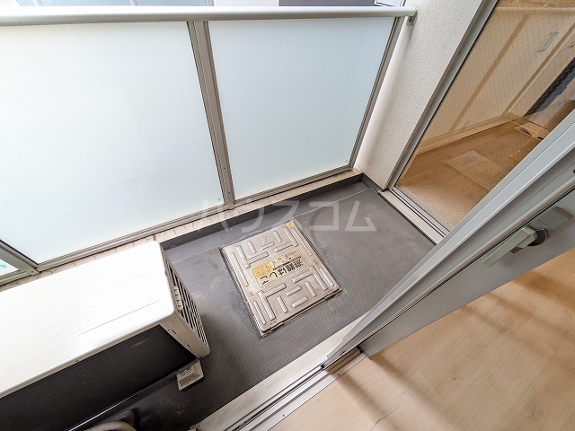 18/29 バルコニー