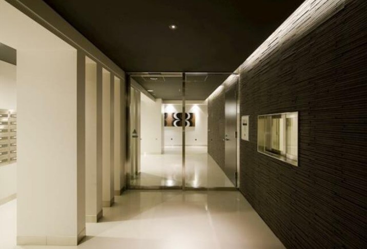 14/17 エントランス