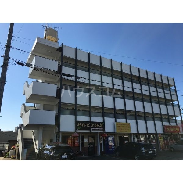 15/22 エントランス