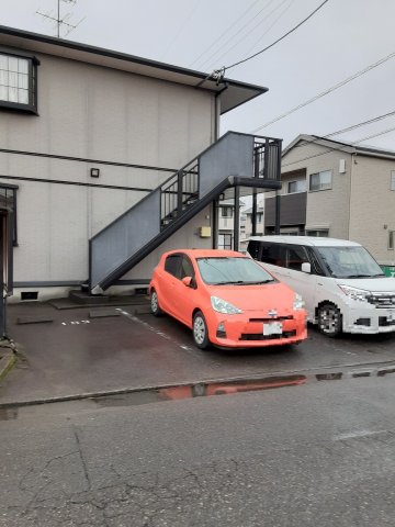 22/22 駐車場