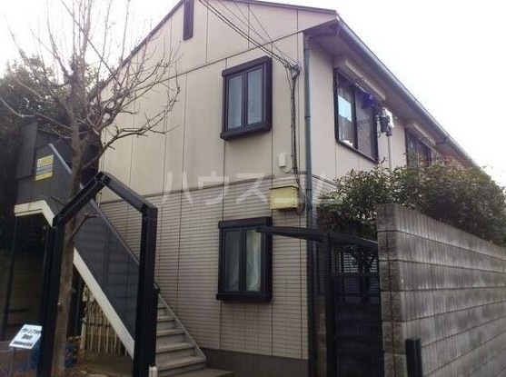 13/14 エントランス