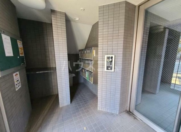 20/22 エントランス