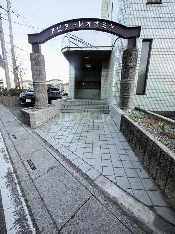 20/26 エントランス