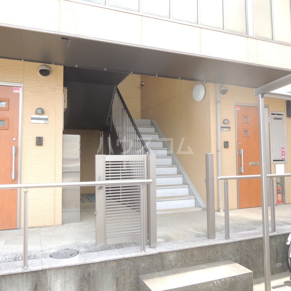 3/8 エントランス