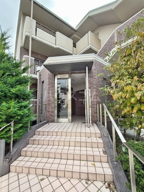 3/8 エントランス