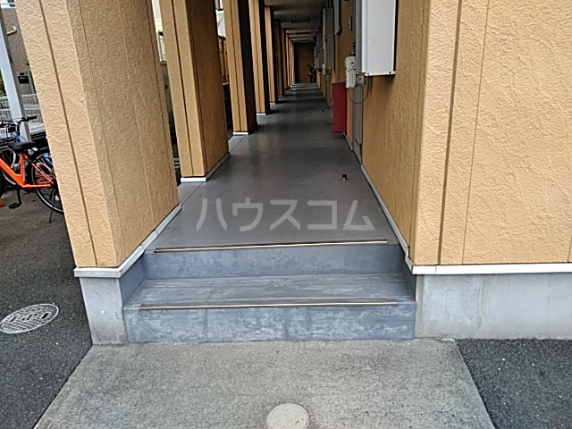 14/23 エントランス