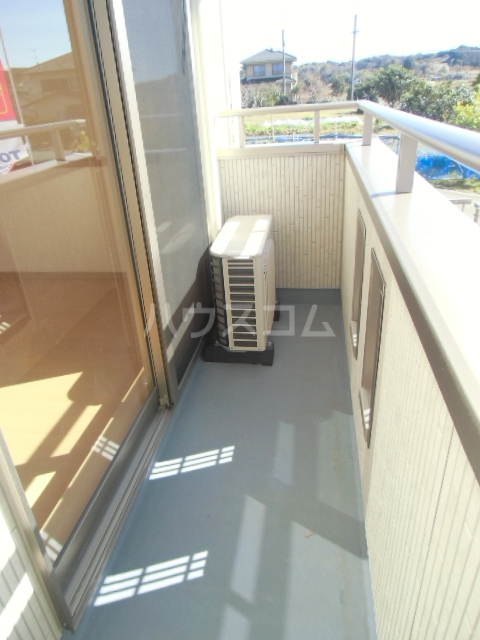 18/28 バルコニー