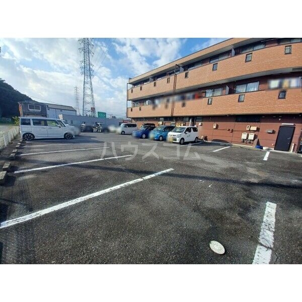 16/26 駐車場