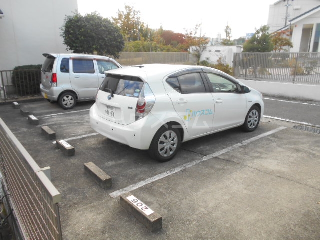 21/30 駐車場