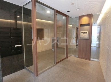 17/25 エントランス