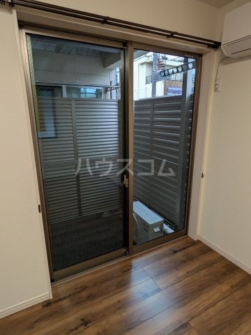 16/23 バルコニー