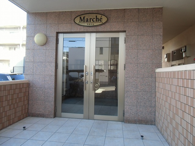 22/24 エントランス